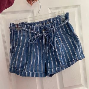 American Eagle Paper Bag Shorts